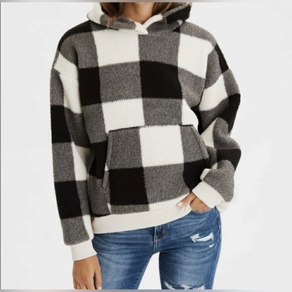 American Eagle Outfitters Tops - American Eagle Black and White Checkered Sherpa Hoodie size large
